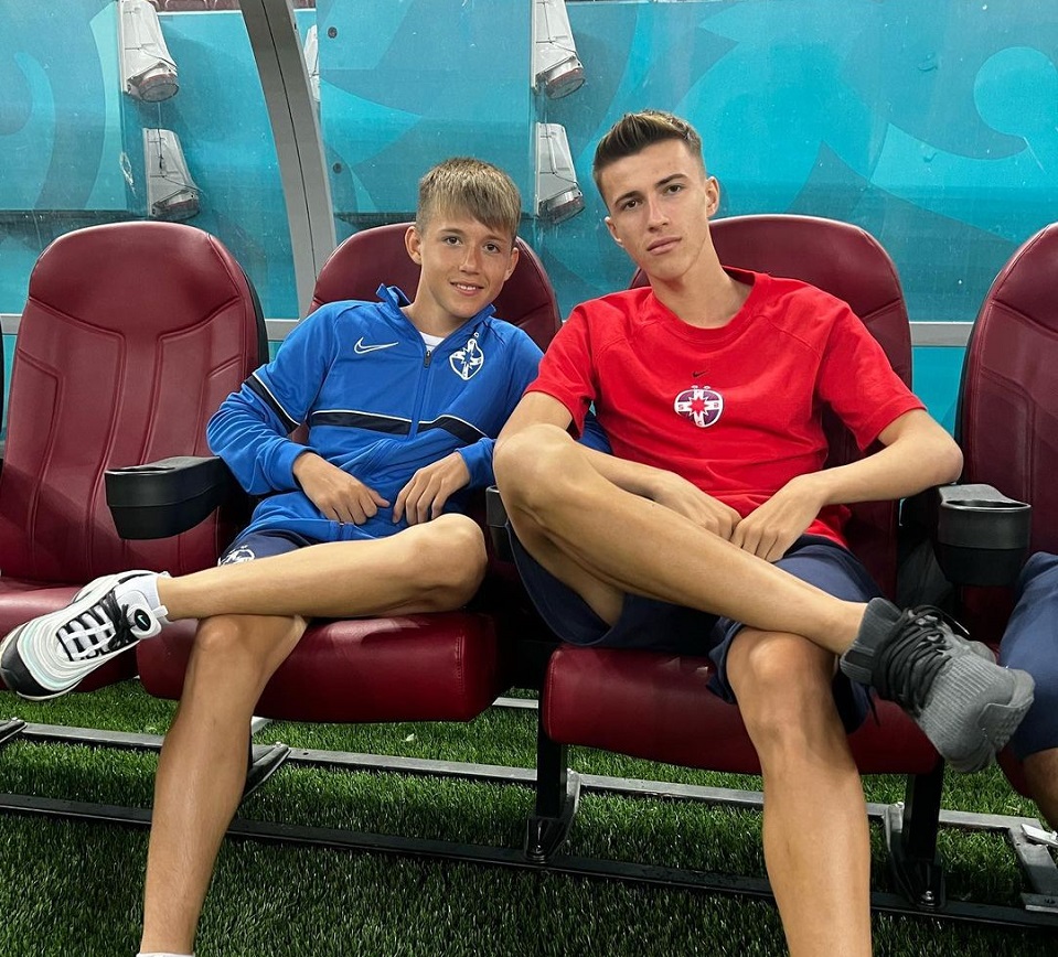 De necrezut! După ce l-a pierdut pe Octavian Popescu, Universitatea Craiova a renunțat la Dani Popescu, fratele fotbalistului de la FCSB, la doar 3 zile după ce a fost ca și transferat. EXCLUSIV