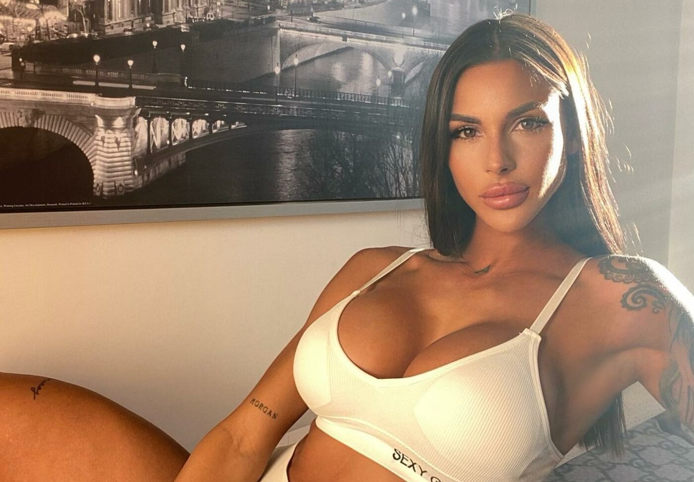 Prima reacție a femeii care a fost acuzată că s-a culcat cu jumătate din vestiarul lui Real Madrid! „Te tratează ca pe o bucată de carne”. GALERIE FOTO