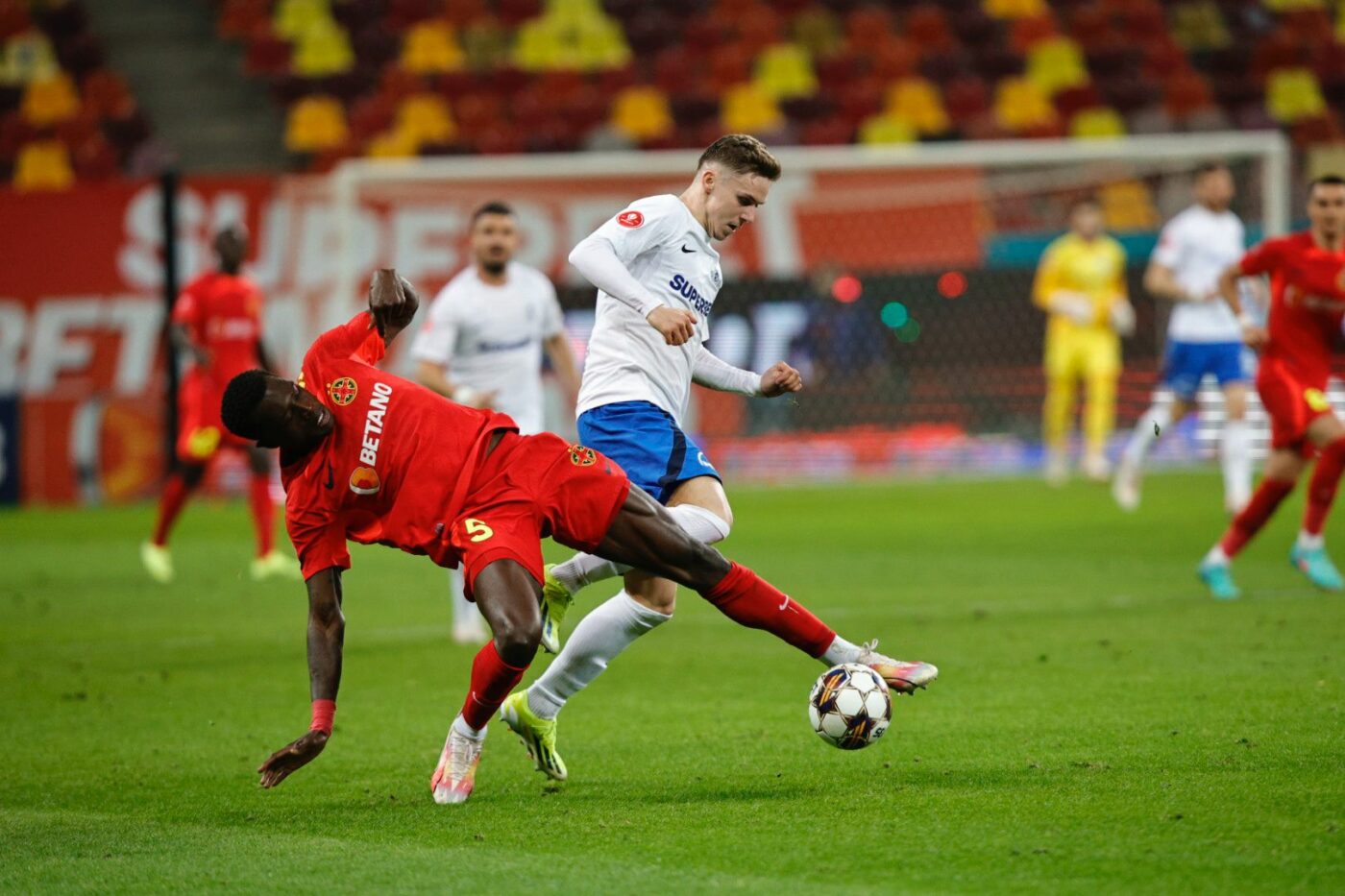 FCSB – Farul 1-1, în etapa 24 din Superliga. De ziua lui, Gică Hagi scoate un punct pe terenul liderului