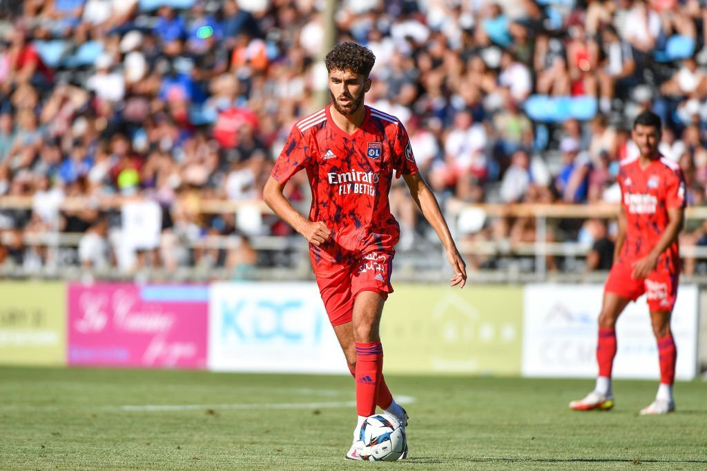 Ce transfer în Superliga! Fotbalistul care a fost anul trecut în lotul lui Olympique Lyon a semnat cu echipa din Craiova