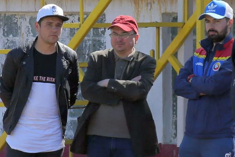 Horia Manoliu (în centru)