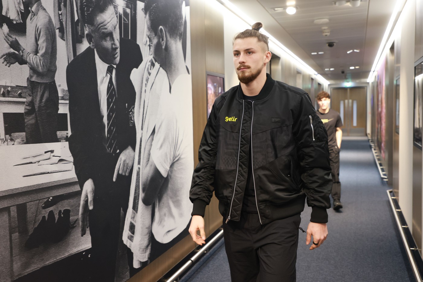 Radu Drăgușin schimbă radical politica de transferuri de la Tottenham! Managerul Ange Postecoglu s-a folosit de român