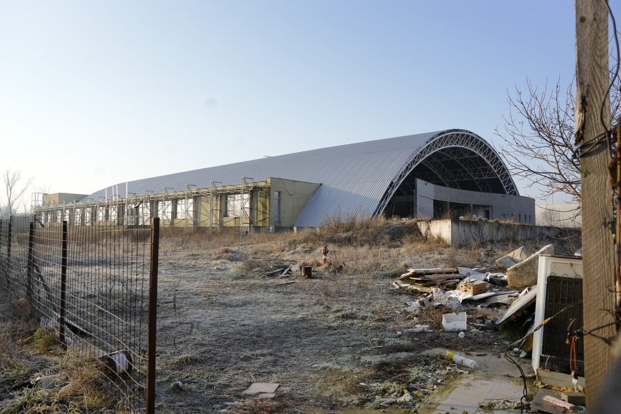 Sala Polivalentă care va bate toate „recordurile” pentru construire din România. E neterminată de peste 13 ani de șantier