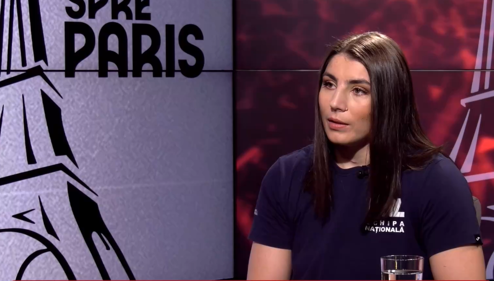 Alexandra Anghel s-a apucat de lupte la 13 ani după ce a practicat atletismul! „M-am bătut și cu băieții. Antrenorul a avut încredere în mine” | VIDEO EXCLUSIV DRUMUL SPRE PARIS
