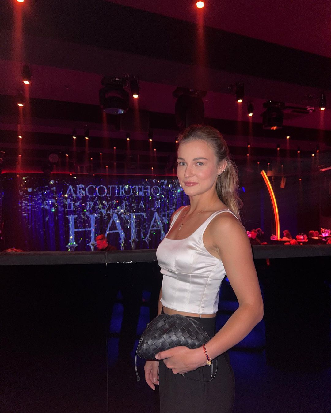 Bomba sexy care a trimis-o acasă pe nesuferita Ostapenko. Cum arată Barbie din tenisul feminin, în timpul liber. GALERIE FOTO