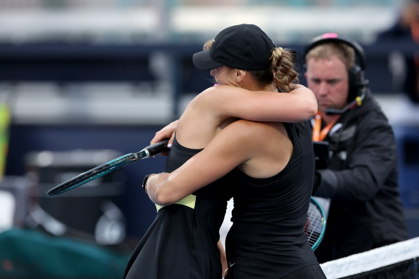 Aryna Sabalenka a atras toate privirile cu apariția ei, la 3 zile după ce fostul iubit s-a sinucis! Gestul jucătoarei care a eliminat-o pe Simona Halep a emoționat-o
