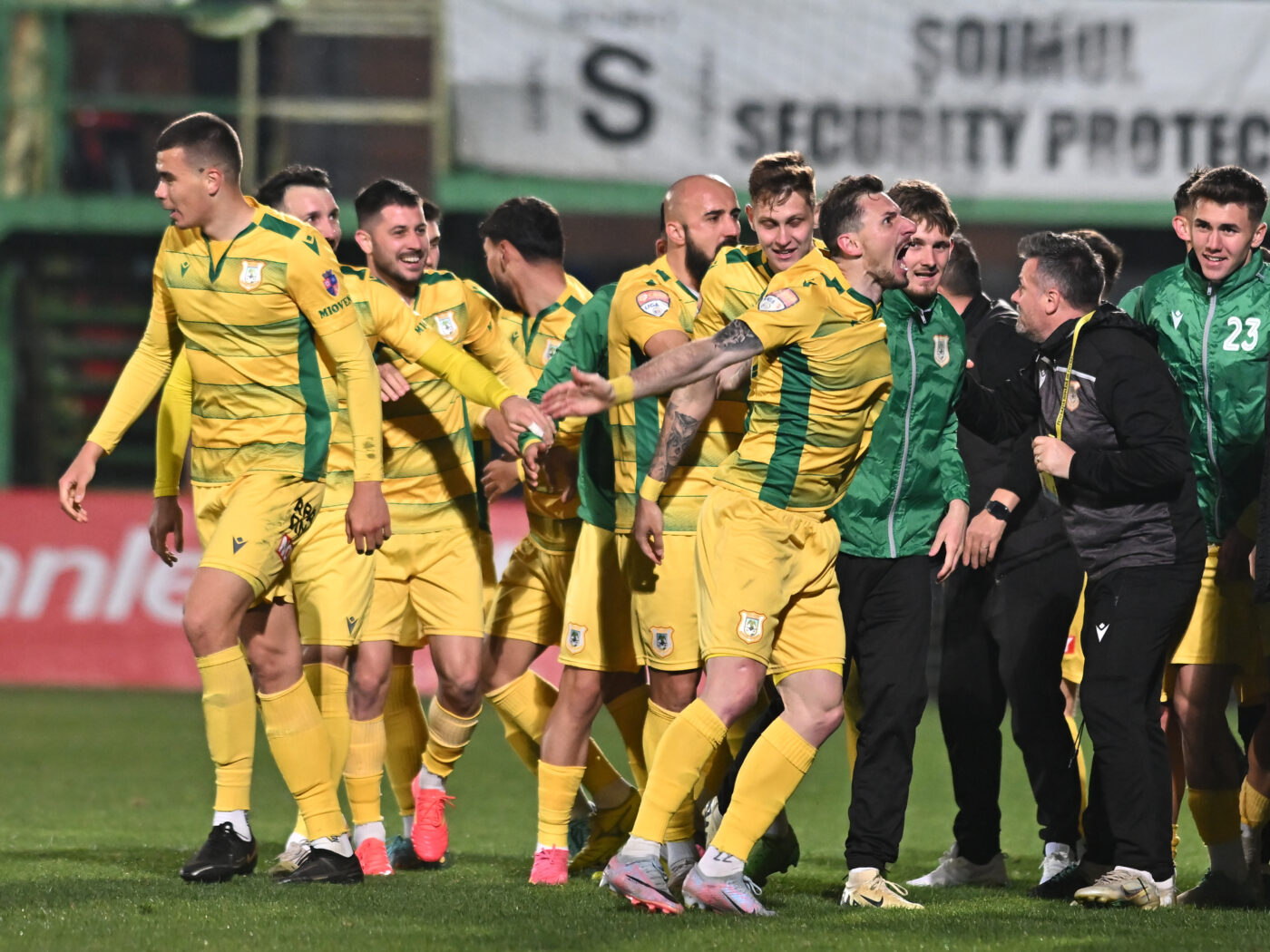 Nici promovarea în Superliga nu ar liniști situația la CS Mioveni. Președintele atrage atenția: ”Dacă nu vom atrage un sponsor important, va fi foarte greu să ne menținem”