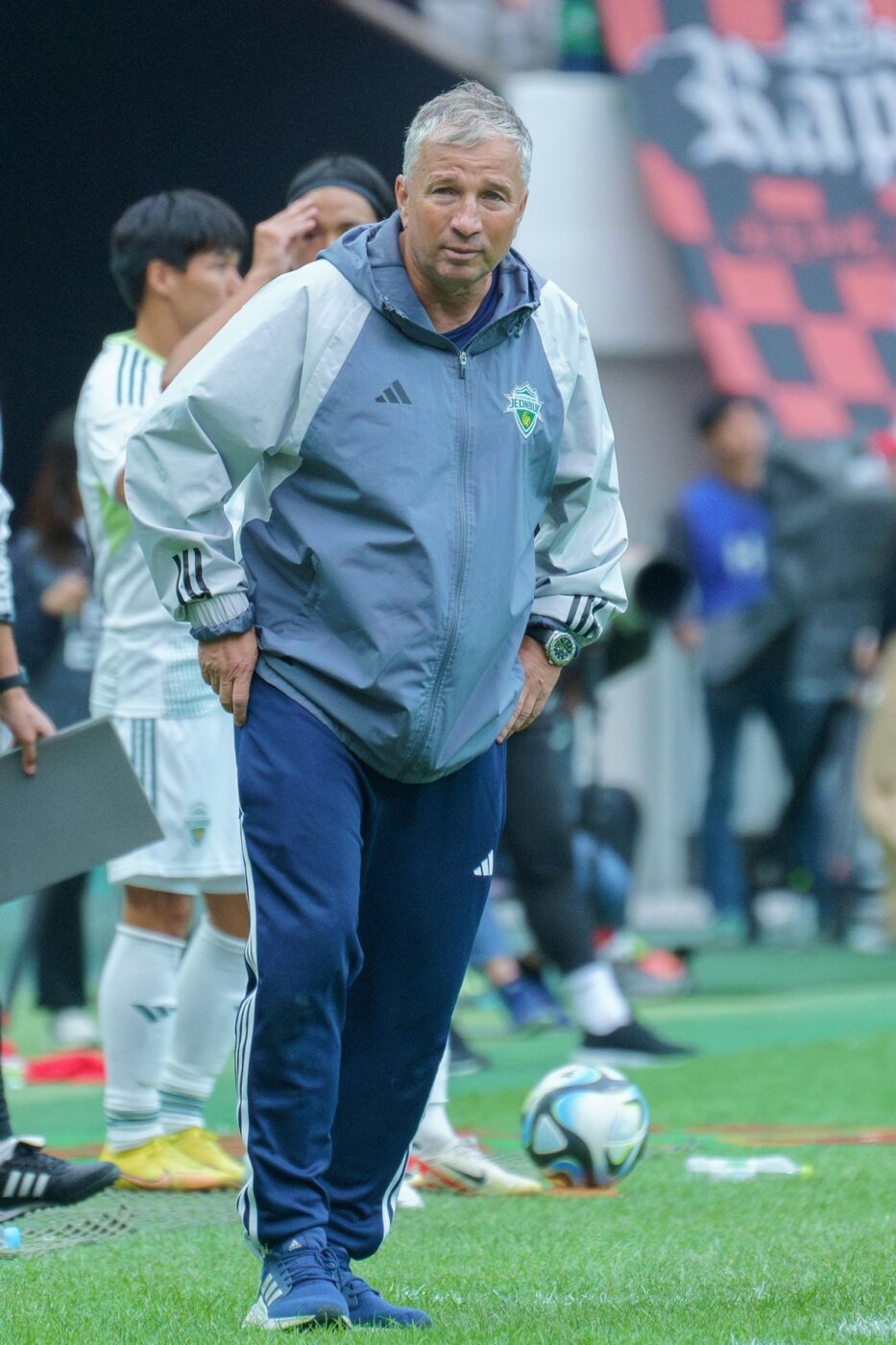 Dan Petrescu e ca și dat afară de sud-coreeni! L-au pus la ghilotină: „Tremură”