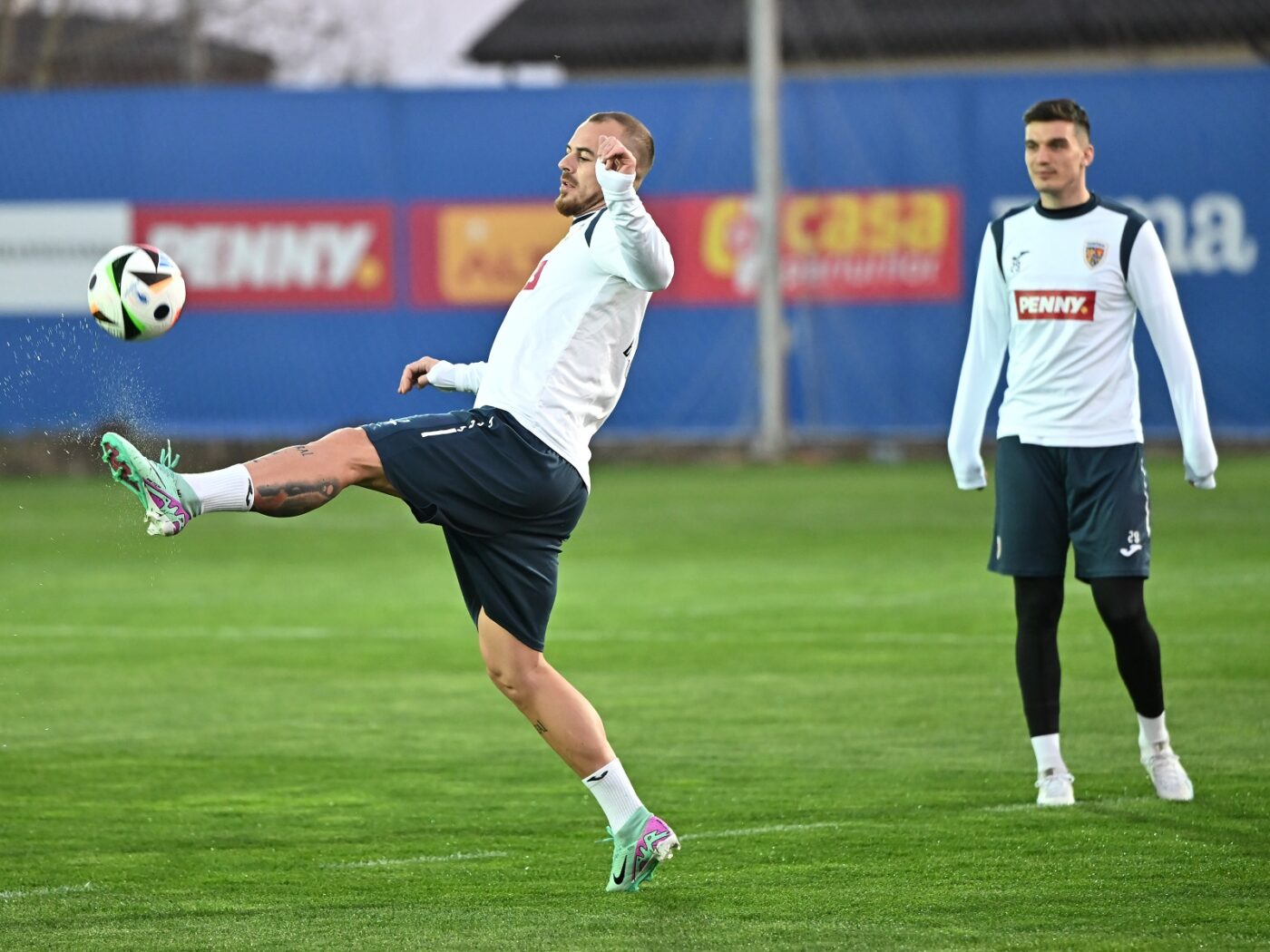 Denis Alibec poate da lovitura cu ajutorul FCSB! Meme Stoica l-a chemat de urgență în România: „Să vină și să se antreneze”