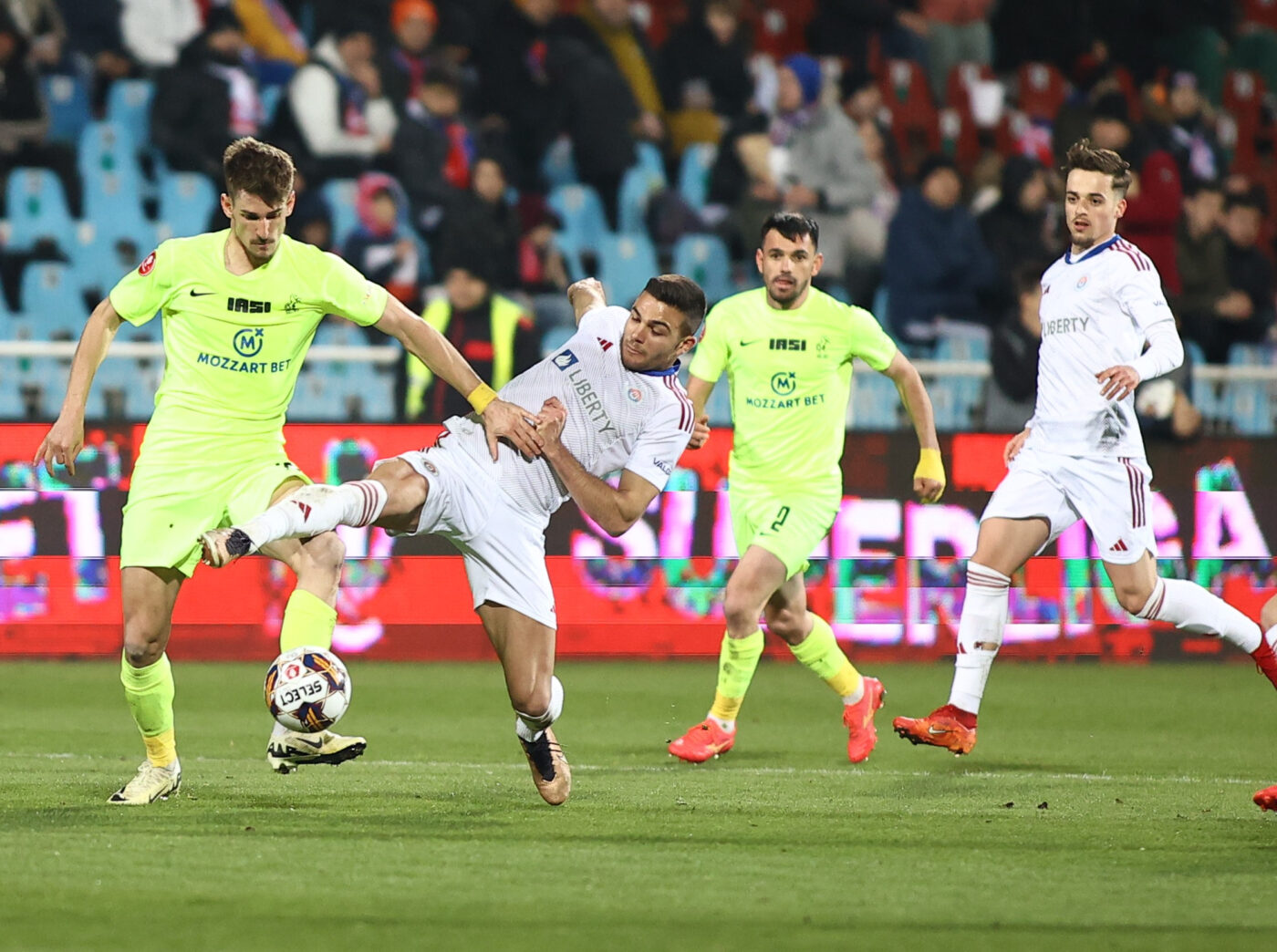 Derby moldav cu repetiție, la malul Dunării. Oțelul – Poli Iași, repriza a doua, după doar cinci zile. Leo Grozavu știe la ce să se aștepte în play-out: „Vor fi meciuri încrâncenate, cu multă miză”