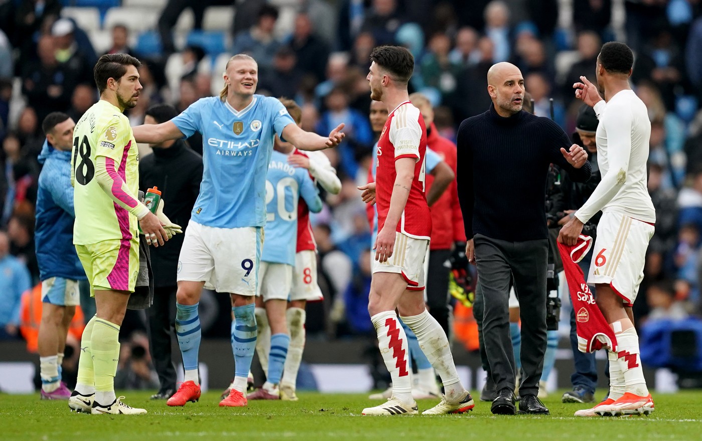 Egalul care îi poate aduce titlul lui Jurgen Klopp. „Radiografia” unei lupte pe muchie de cuțit. Cu ce rămânem după Manchester City – Arsenal, derby-ul etapei din Premier League. EDITORIAL ANDREI PREOTU