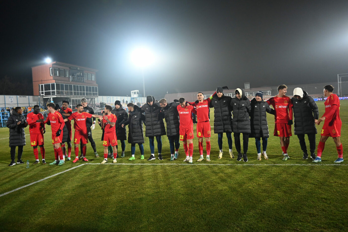 Jucătorul de la FCSB care e la un pas să se lase de fotbal din cauza lui Gigi Becali! Mitică Dragomir, dezvăluire șoc: „A fost distrus”