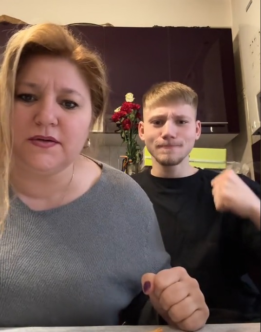 Fiul controversatei Diana Șoșoacă, dat afară din echipa de fotbal la ordinul Liei Olguța Vasilescu! „Din cauza mea s-a întâmplat”