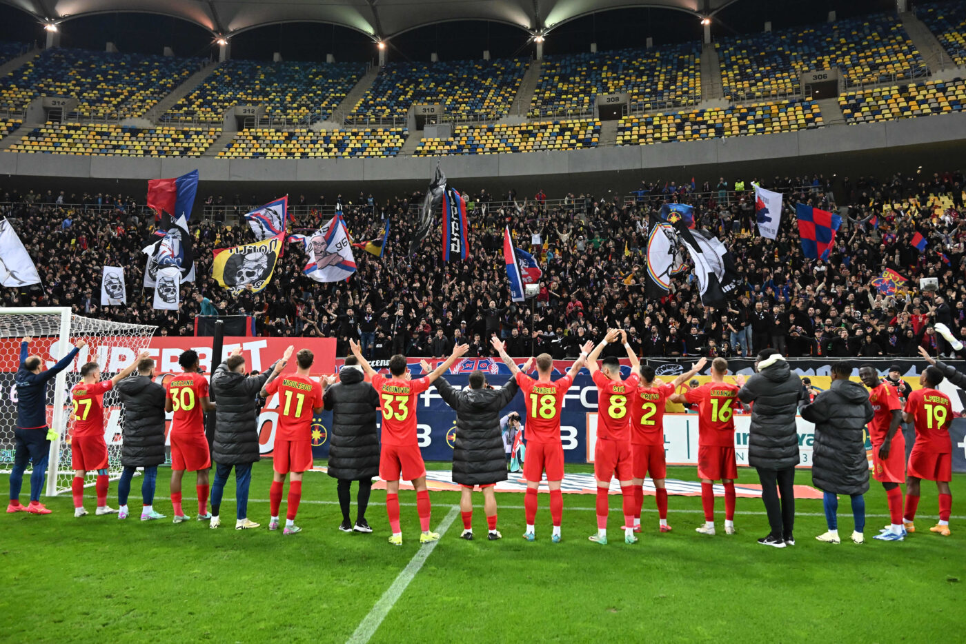Gigi Becali, acuzat că a cenzurat un mesaj al fanilor împotriva lui. Ce scria pe bannerul interzis la meciul FCSB – Sepsi 2-1