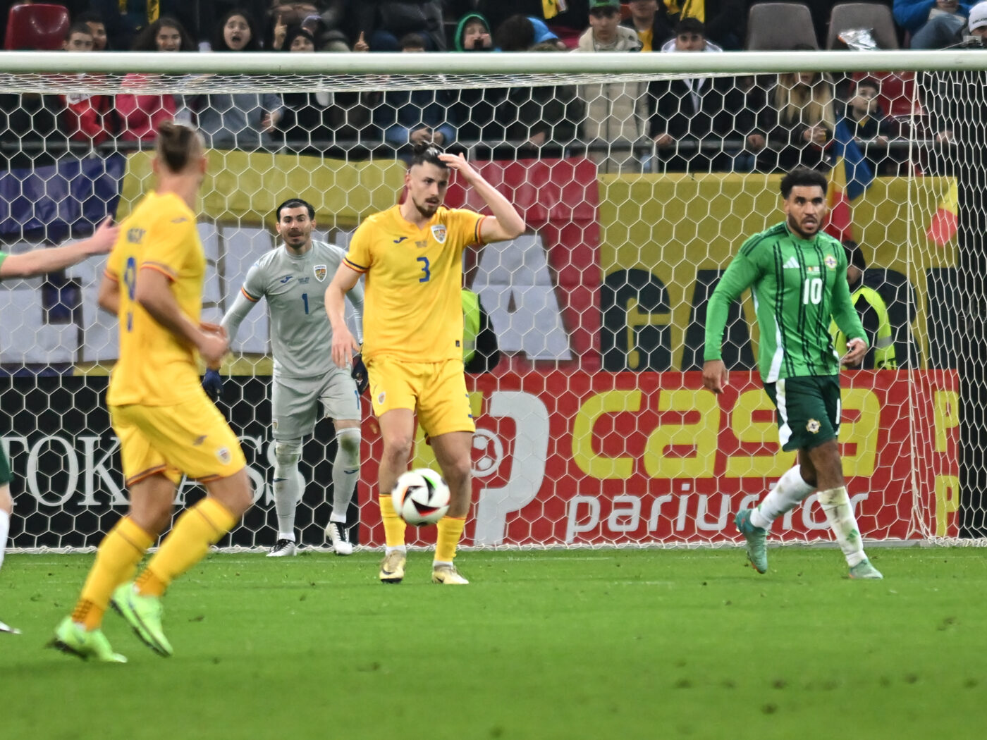 I-a propus, în direct, la TV, un transfer lui Gigi Becali, imediat după România – Irlanda de Nord 1-1! Atacantul britanic cu care FCSB ar spulbera rivalele din Superliga: „Dacă îi tragi un salariu de 250.000 de euro, vine”