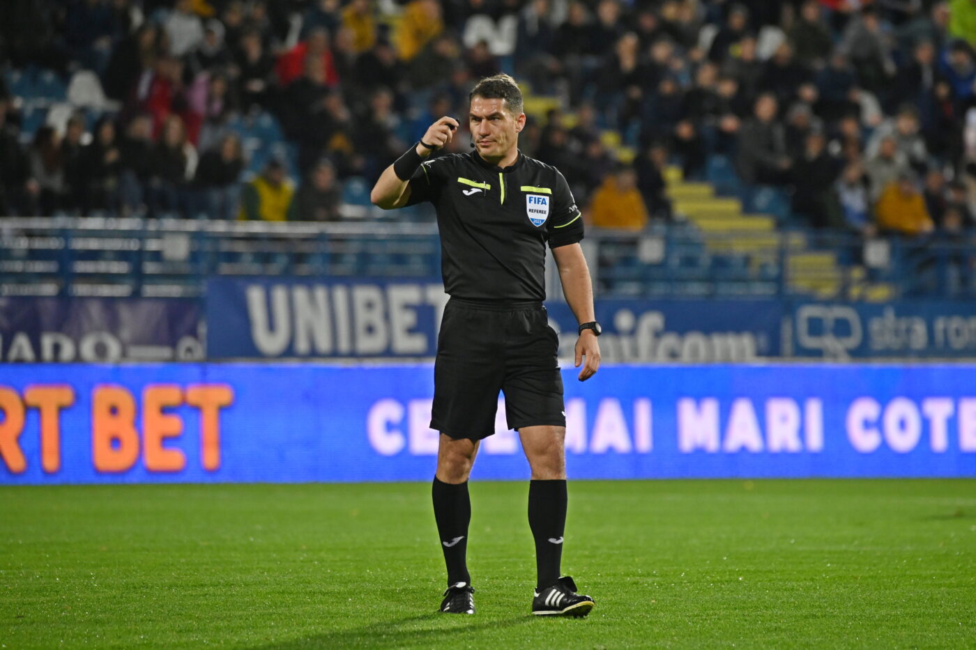 Istvan Kovacs nu a prins meci de Liga Campionilor, dar a primit o partidă tare din optimile Europa League. Ce meci va conduce și Radu Petrescu în Conference League