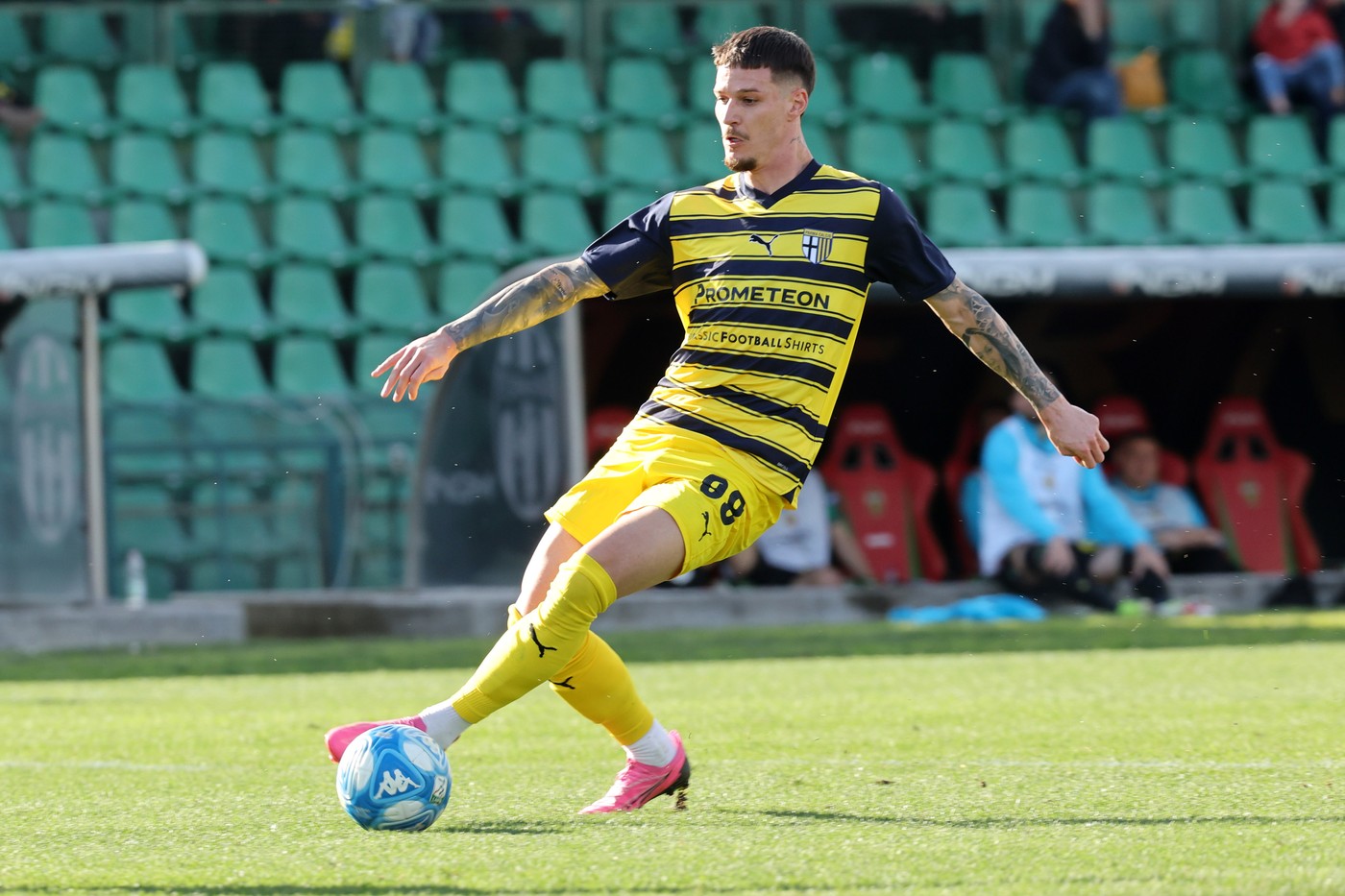Dennis Man așteaptă transferul vieții, după ce Inter Milano, Borussia Dortmund și Napoli au făcut oferte! Parma a decis deja