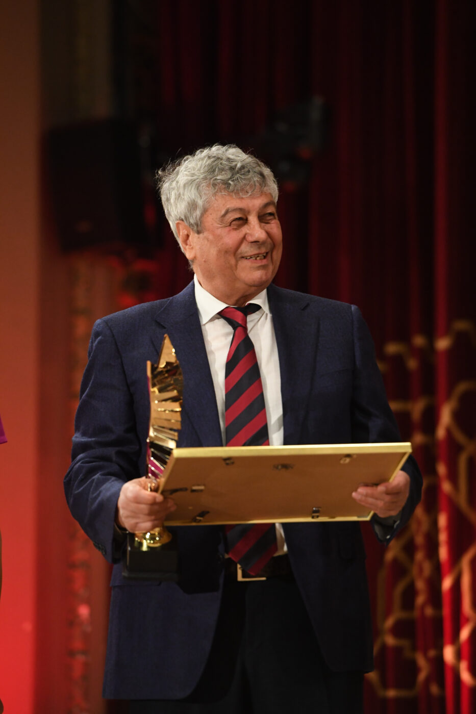 Mircea Lucescu, lovitura de maestru a lui Răzvan Burleanu pentru FRF! Oferta cu care îl ademenește: „Acceptă. Pentru 30.000 de euro”