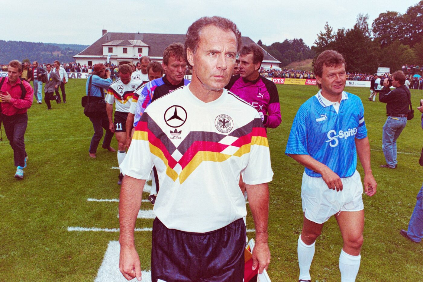 Nici nemții nu mai sunt ce erau. Federația de fotbal din Germania renunță la parteneriatul cu Adidas și semnează cu rivala Nike!