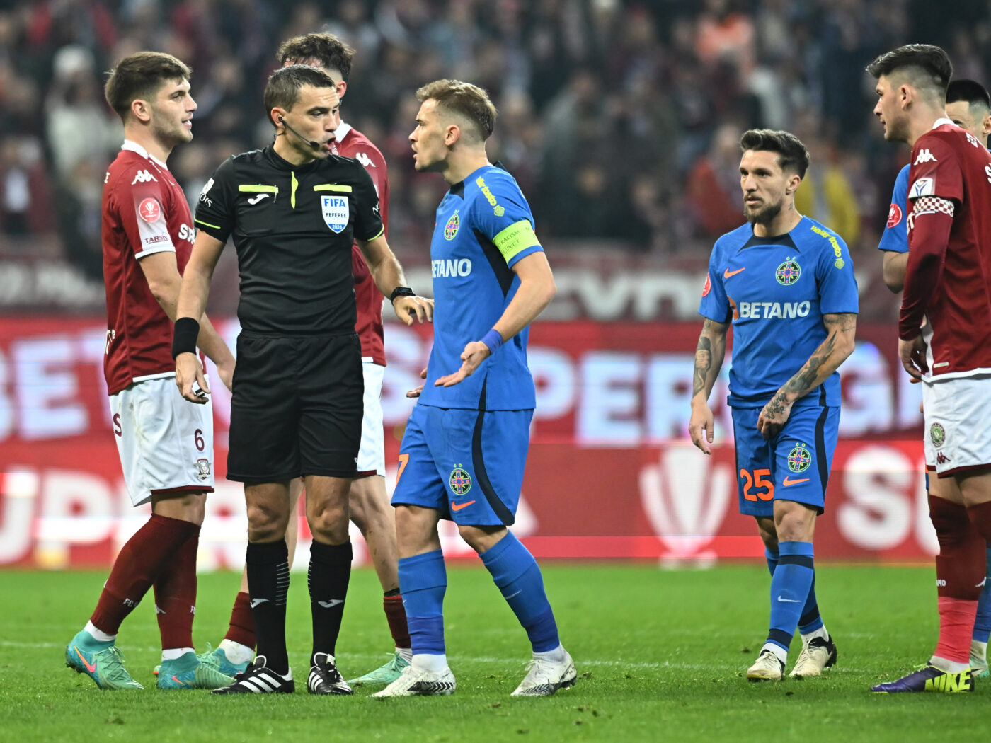 Darius Olaru, spaima antrenorilor de la FCSB din cauza comportamentului său! „E ca Alex Chipciu, care înjura tot timpul, nu te înțelegeai cu el”