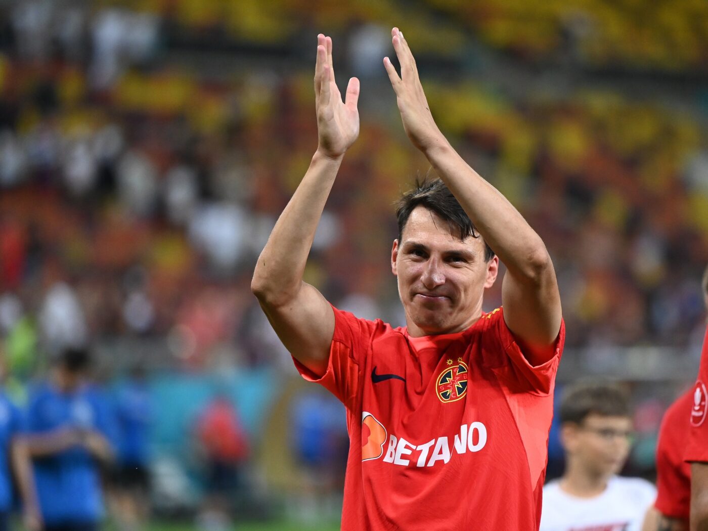 Raul Rusescu îi cere lui Gigi Becali să-l lase pe Risto Radunovic să plece de la FCSB! Reacție șoc: „Nu e pierdere!”