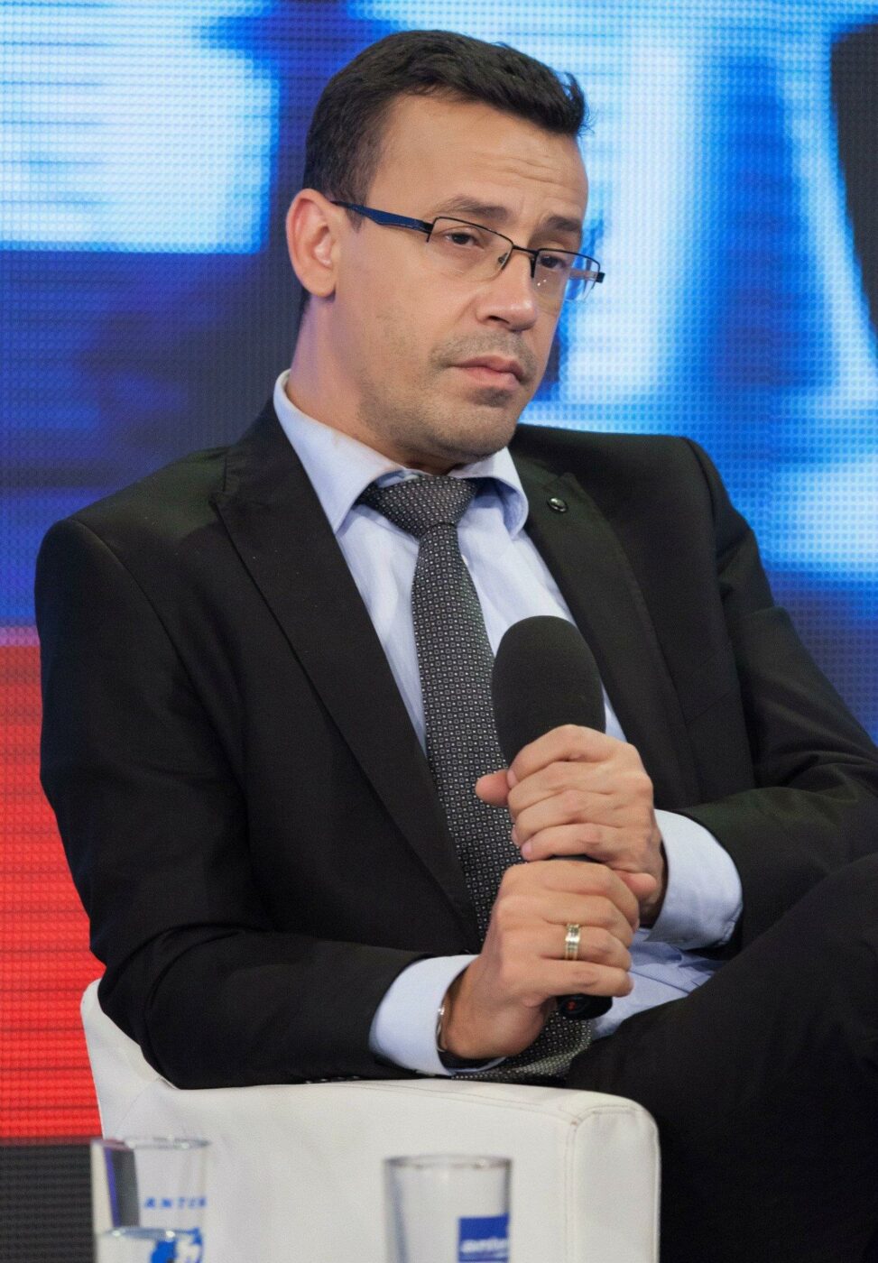 Reacție dură a jurnalistului Victor Ciutacu, după dosarul în care liderul galeriei Rapidului, Liviu Ungurean „Bocciu”, a fost arestat! „Nu există concern serios care să se asocieze ca imagine cu interlopi care cer taxe de protecție și se bat prin parcuri”