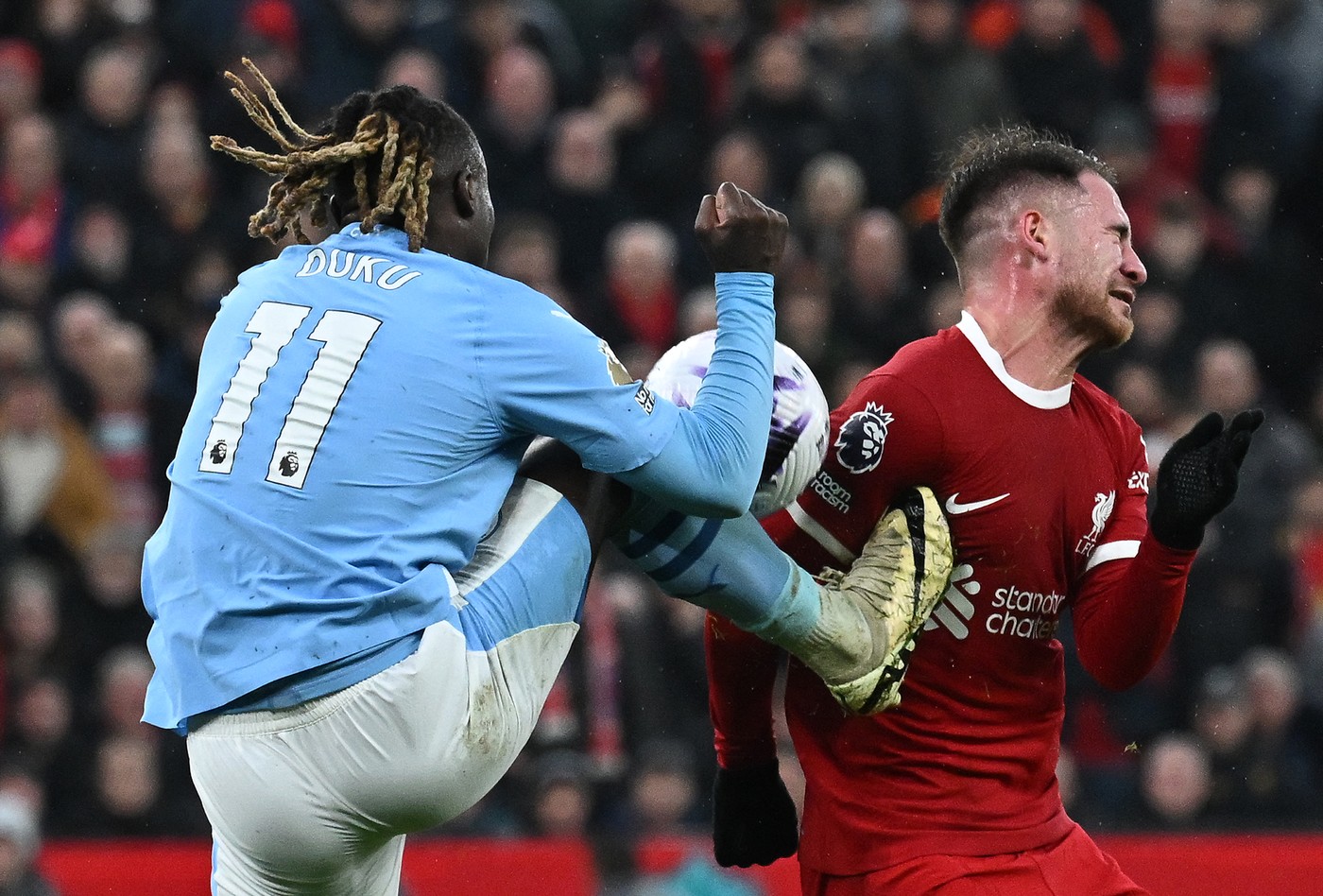 Scandalul uriaș al începutului de an în Premier League! Liverpool a cerut lovitură de la 11 metri în prelungirile derby-ului cu Manchester City, iar Cristi Balaj a tras concluzia: „Este indiscutabil!” EXCLUSIV
