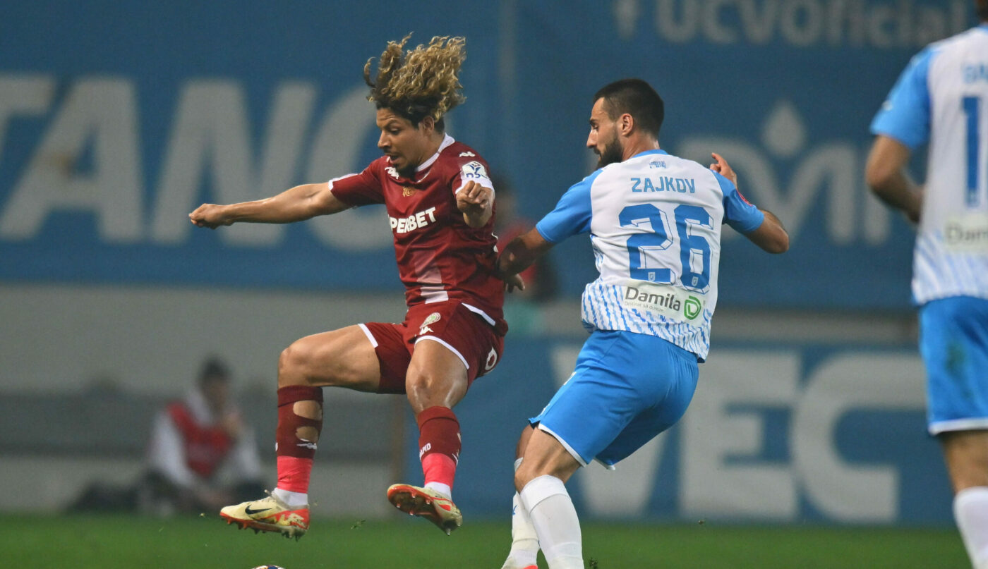 Universitatea Craiova – Rapid 2-1, în etapa 2 a play-off-ului din Superliga. Gazdele se apropie la patru puncte de FCSB, oaspeții sunt out din lupta la titlu!