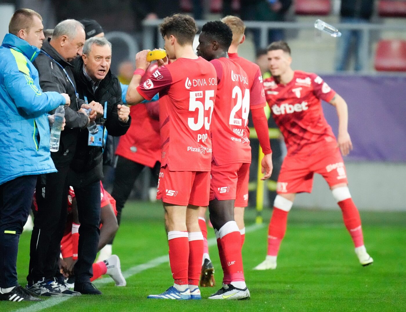 Spectacol pur! Rezervele îl salvează pe Mircea Rednic la primul meci din play-out: UTA – FC Voluntari 4-3