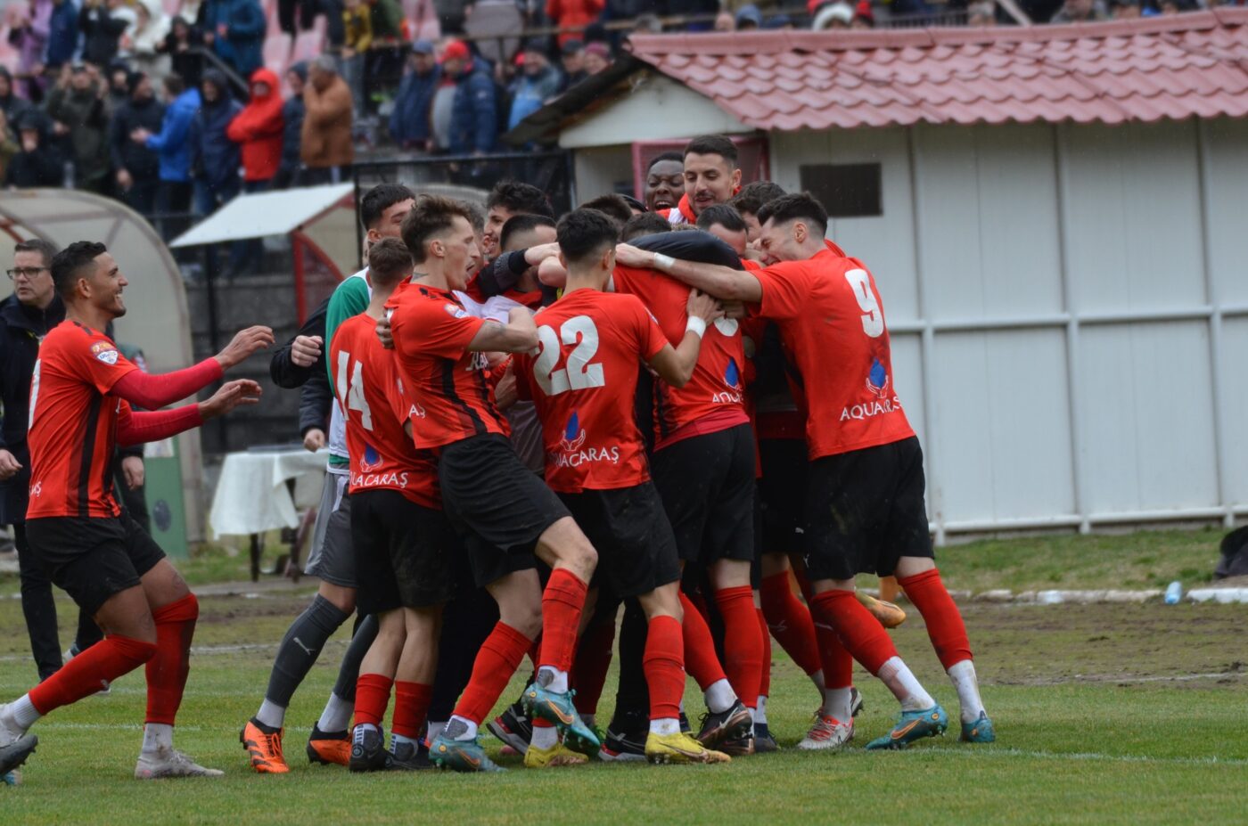 Reșița, încă o victimă importantă în Valea Domanului în cursa pentru play-off-ul Ligii 2. Flavius Stoican îi dă emoții lui Andrei Prepeliță