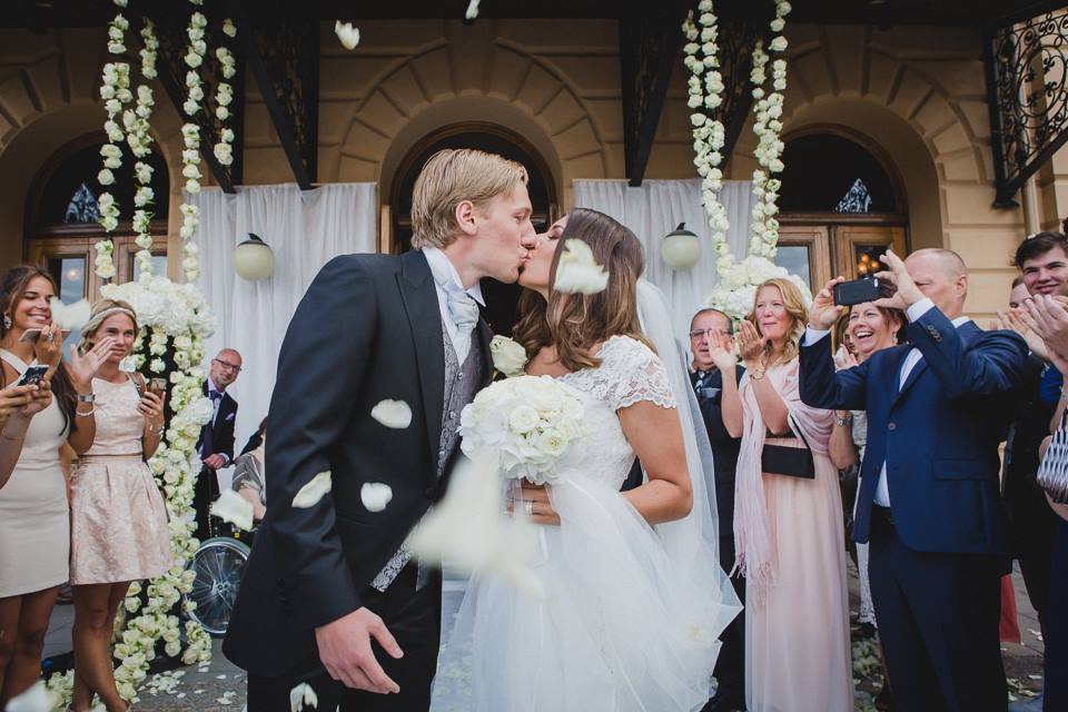 Milionarul și-a abandonat familia, iar soția l-a anunțat printr-o postare că divorțează! „Ne vom despărți! Sper că merită noua ta viață”