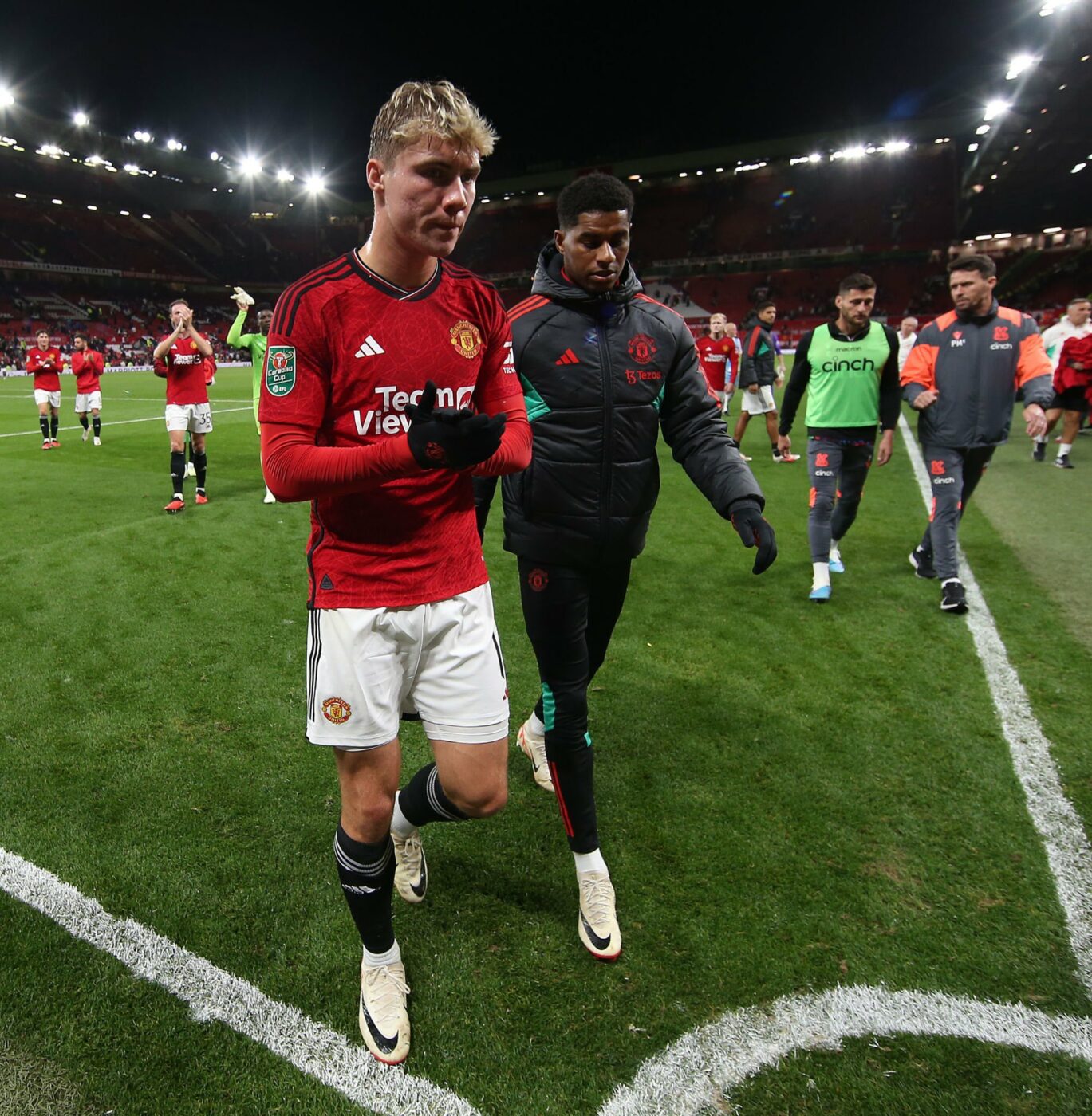 Real Madrid îi dă 150.000.000 de euro lui Kylian Mbappe, iar PSG e gata să achite 115.000.000 pe înlocuitorul lui, de la Manchester United!