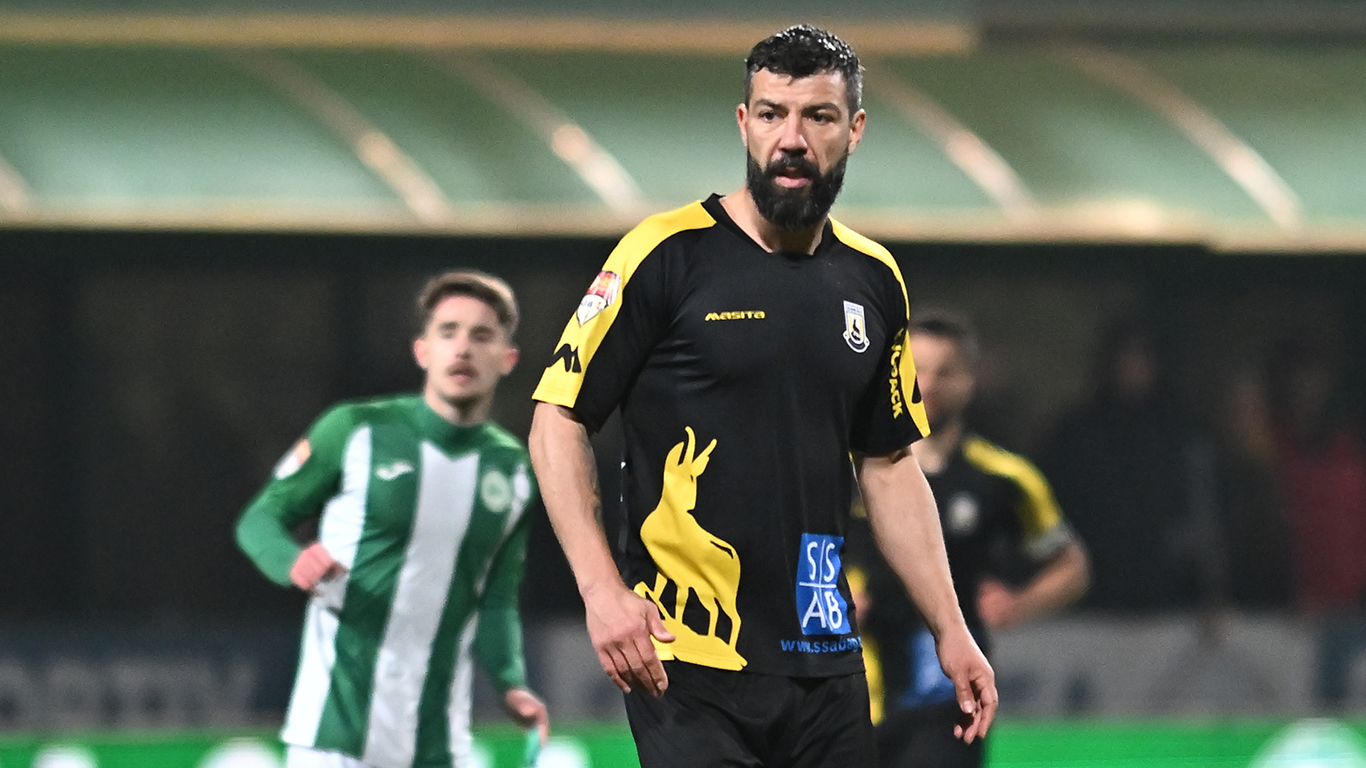 Marius Constantin și-a încheiat rapid colaborarea cu Ceahlăul și, probabil, cariera de fotbalist. ”Antrenorul Cristian Pustai a ținut să-i mulțumească”