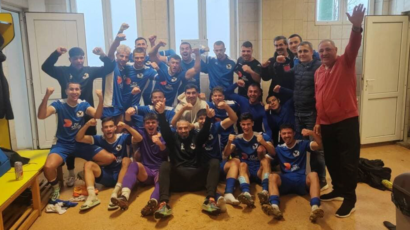 Un fost mijlocaș în prima ligă bate la porțile Ligii 2! Performează cu echipa pe care o antrenează și cu care sezonul trecut se salva miraculos de la retrogradarea din Liga 3