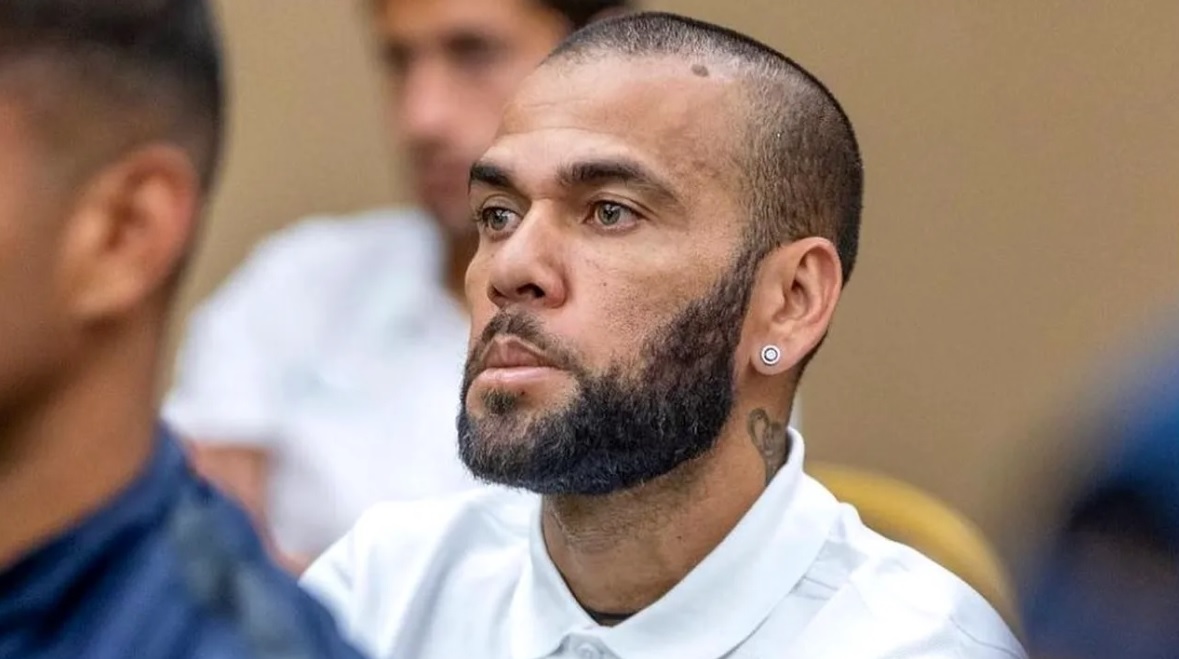 „Dani Alves s-a sinucis”. Informația care a șocat Brazilia s-a dovedit a fi falsă, deși a fost publicată pe rețeaua X de un jurnalist