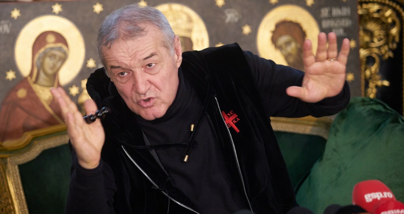 Andrea Compagno și Damjan Djokovic încă vând tricouri pentru FCSB, deși Gigi Becali nu a știut cum să scape mai repede de ei! Ciudata situație din magazinul online al clubului