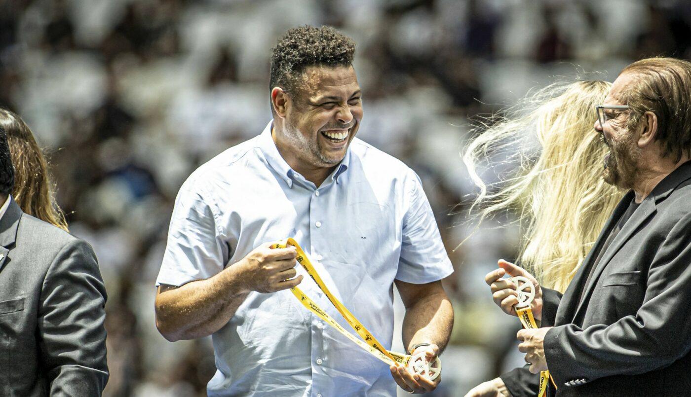 Brazilianul Ronaldo s-a săturat și vinde tot! A cedat clubul Cruzeiro pentru o sumă fabuloasă și e gata să dea și clubul Valladolid!