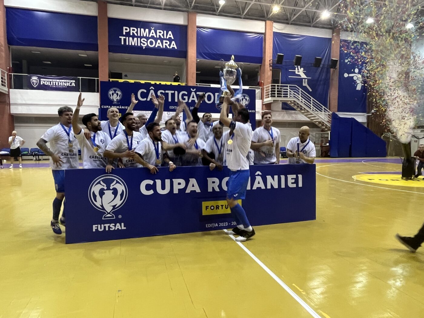CSM Deva a câștigat Cupa României la futsal chiar pe terenul rivalei CFR Timișoara! One-man show Cristian Matei