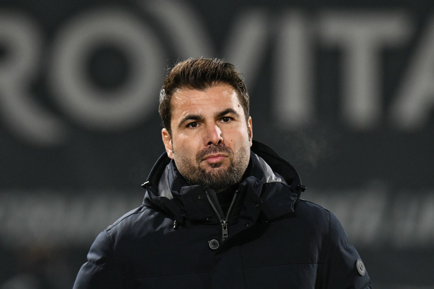 Ce se întâmpla în vestiarul lui CFR Cluj când era Adi Mutu antrenor. Adevărul spus din interior răstoarnă toate teoriile lansate până acum: „Era pe masa de masaj cu 30 de secunde înainte să intre pe teren”