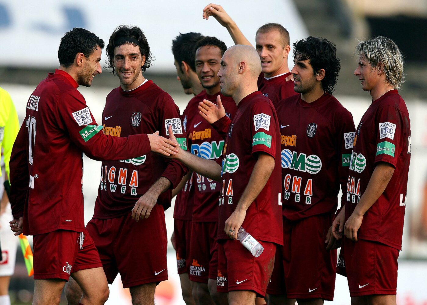 Cine iese din criză? Poli Iași și FC U Craiova joacă luni, în Copou, într-un meci vital pentru evitarea retrogradării. Ambele echipe au pierdut primele meciuri din play-out și au antrenori noi pe bancă