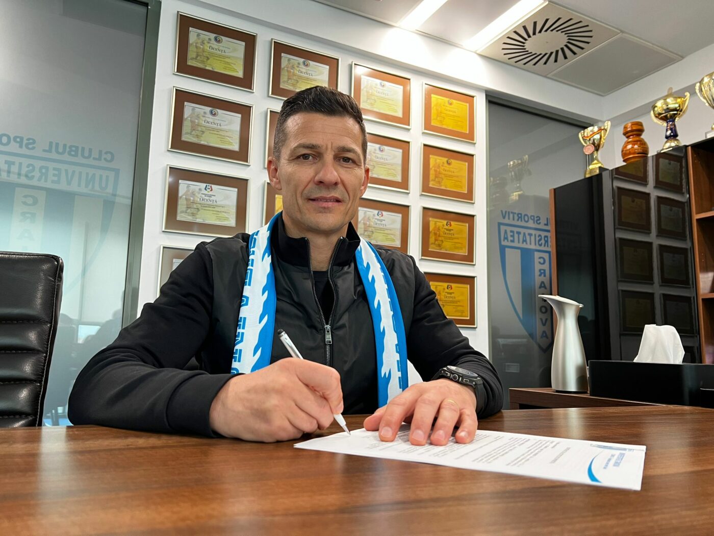Costel Gâlcă este oficial noul antrenor al Universității Craiova. Mihai Rotaru vrea titlul cu omul care a luat trei trofee cu FCSB când Gigi Becali era în pușcărie