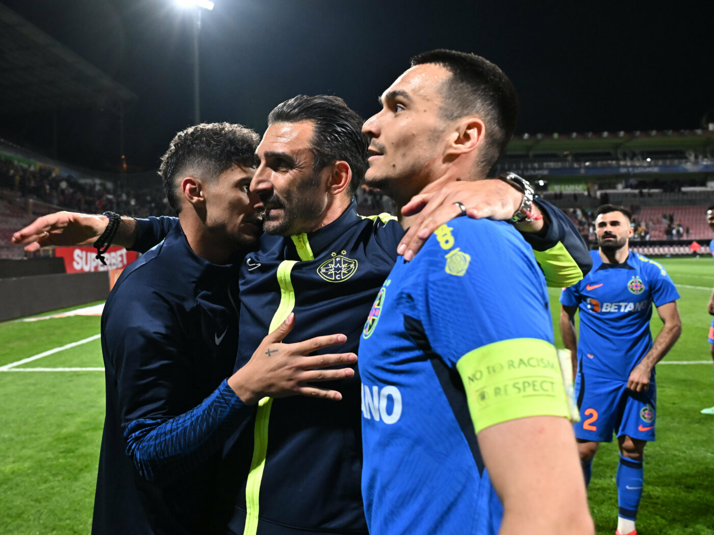 Presa din Cipru l-a transformat în erou pe Elias Charalambous. Ce scriu jurnaliștii ciprioți despre titlul câștigat cu FCSB