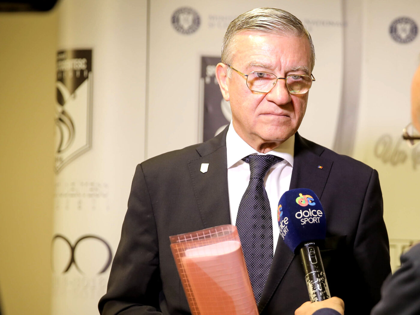 Cum se simte Mircea Sandu la 71 de ani și cu 3 cancere? „Mai fac controale, mă văd profesorii”. Mai are un singur proces în care nu e achitat: „Dacă nu pui botul și nu iei șpagă nu au ce să-ți facă”