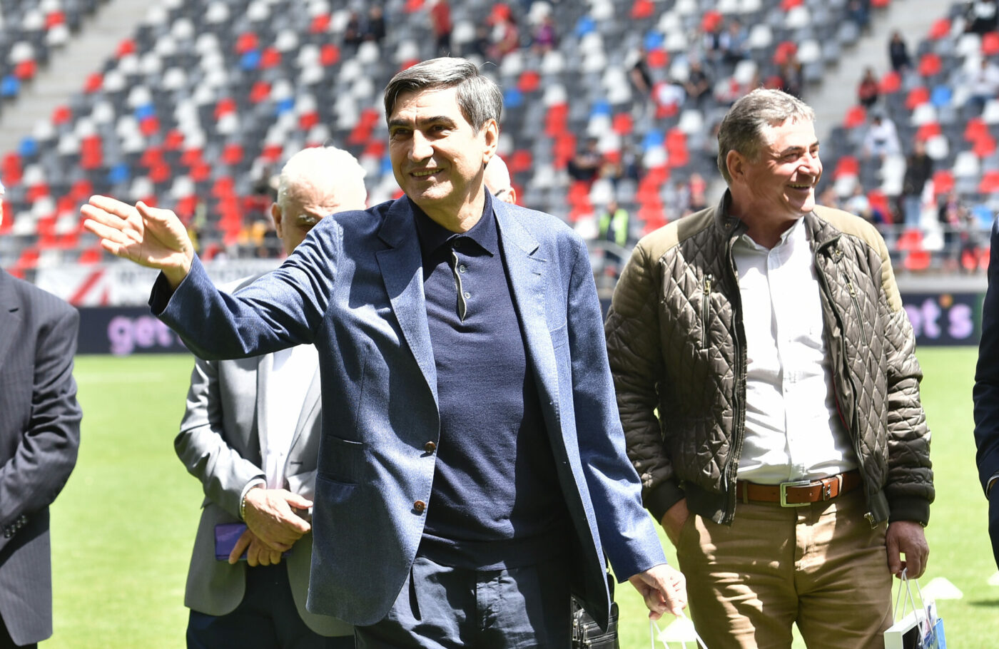 Cum și-a dat demisia Victor Pițurcă de la FCSB din cauza lui Gigi Becali. Povestea, spusă din interior de omul „Satanei”: „Ne-a chemat pe mine, pe Dorinel Munteanu, pe Mirel Rădoi și pe Florentin Dumitru și ne-a zis asta”