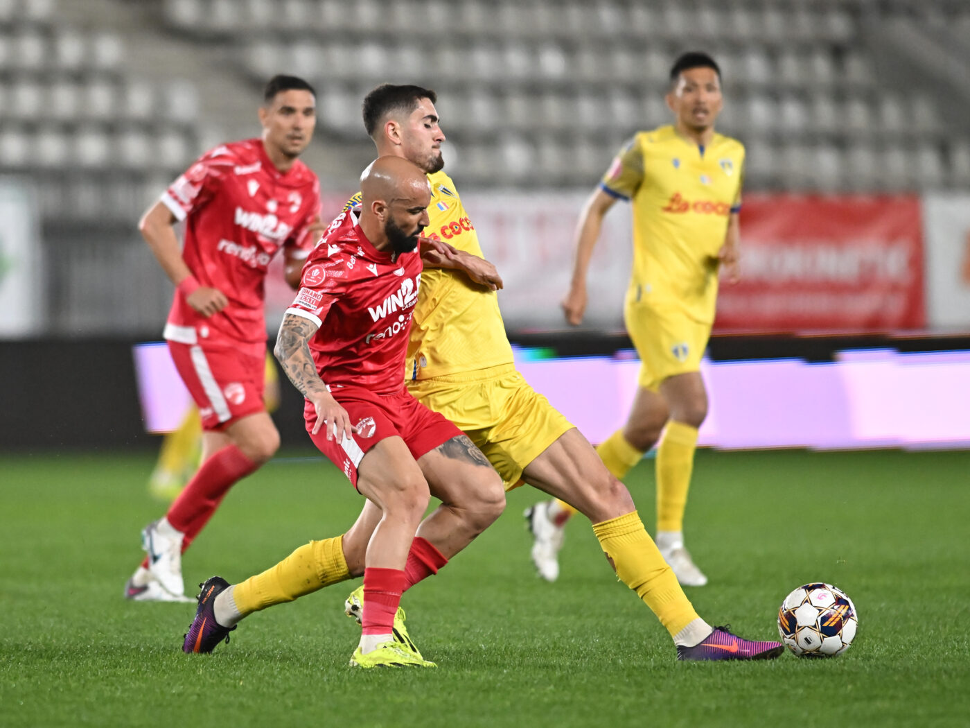Dinamo – Petrolul 1-1, în a doua etapă a play-out-ului din Superliga. Gicu Grozav marchează din penalty și smulge un punct pentru ploieșteni în minutul 90+13