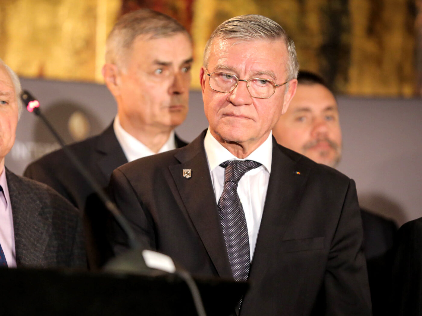 Darius Olaru, căpitanul de la FCSB, este în dizgrația lui Mircea Sandu: „Stai bă pe picioare, băi băiatule, că ești mijlocaș”