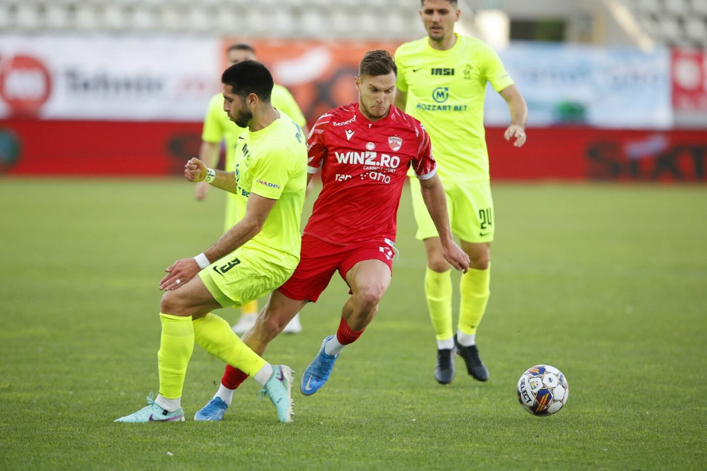 Dinamo – Poli Iași 1-0, în etapa 4 a play-out-ului din Superliga. „Câinii” câștigă după un meci epuizant și bagă sub ei trei echipe dintr-un foc