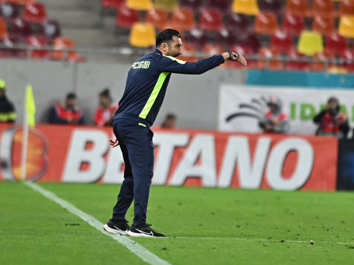 Două reveniri importante pentru FCSB. Ce veste a primit Elias Charalambous