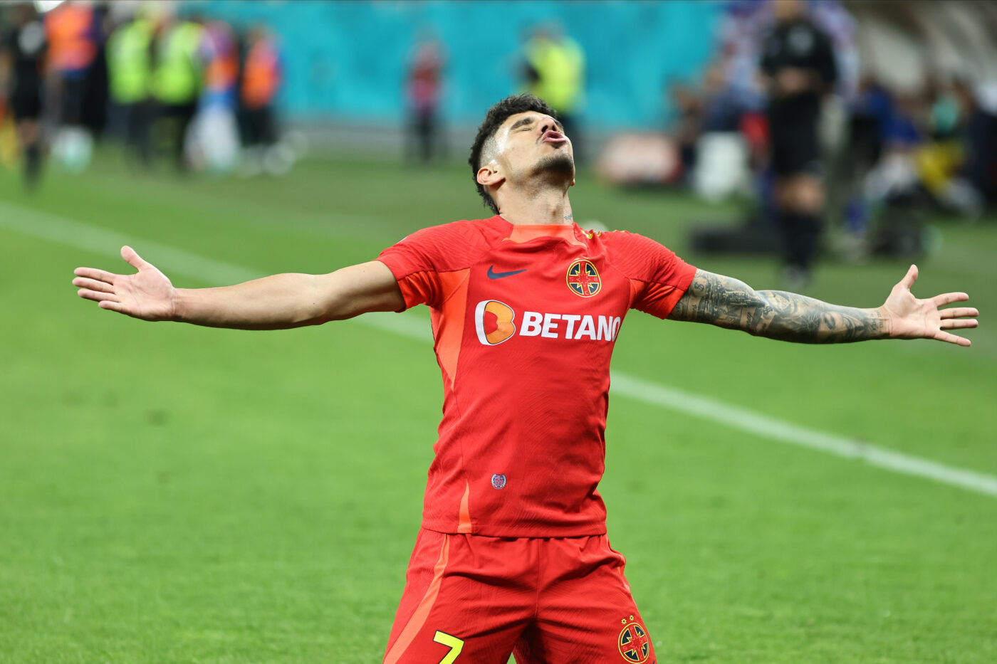 Florinel Coman, o țintă imposibil de ratat pentru echipele din Bundesliga. Atuurile pentru care este ca și transferat în Germania. VIDEO