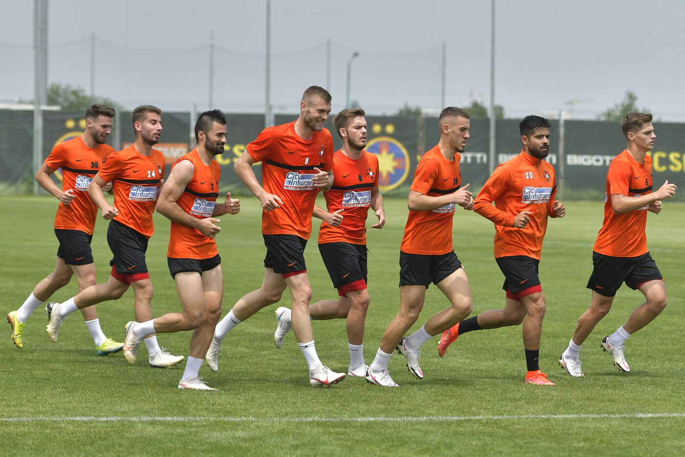 Fotbalistul care putea avea o carieră spectaculoasă la FCSB, dat afară de clubul din Superliga cu care era sub contract!